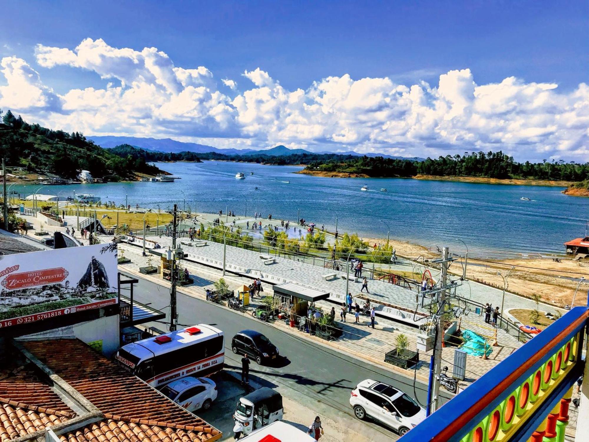 Aptos Plaza Principal, Con Y Sin Vista Al Embalse, Frente Autobus, A 8 Minutos De La Piedra Del Penol, Todo Cerca!!! Guatape Bagian luar foto